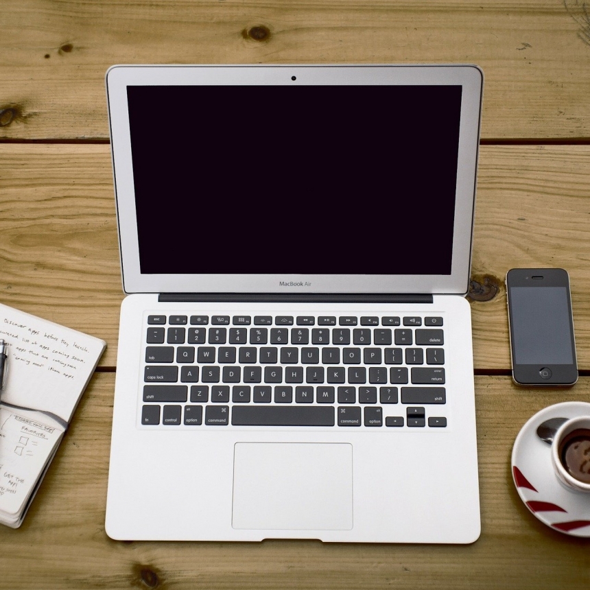 5 Essentials an Office Space Trailer Needs