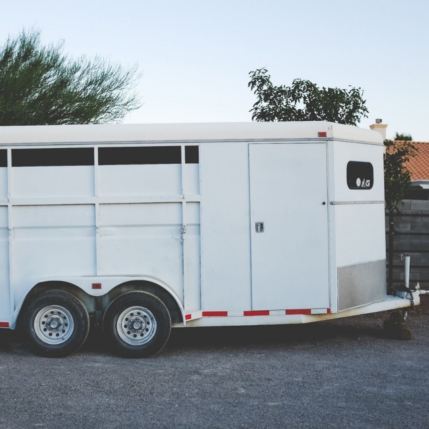 6 Tips To Make Your Office Space Trailer More Eco-Friendly 
