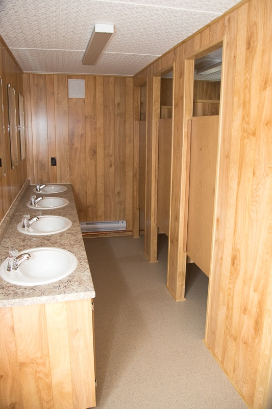 The Key Benefits of Using High-Quality Washroom Trailers