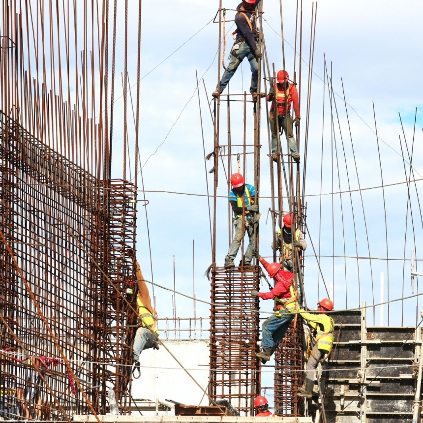 Who Benefits From a Construction Trailer and How?
